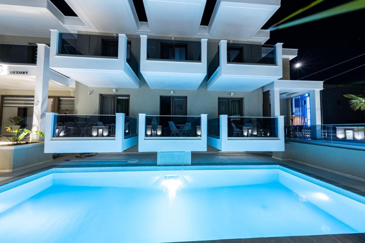 Ammos Luxury Apartments Vrasná 외부 사진